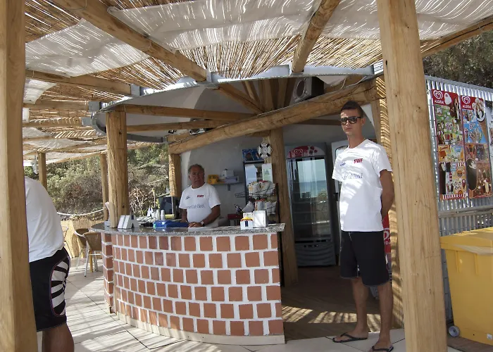 阿巴马尔酒店 4*